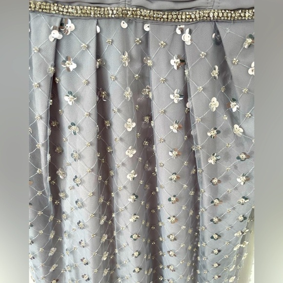 Self-Portrait cluster sequin midi dress in grey silver embellished S NWT - Picture 7 of 8